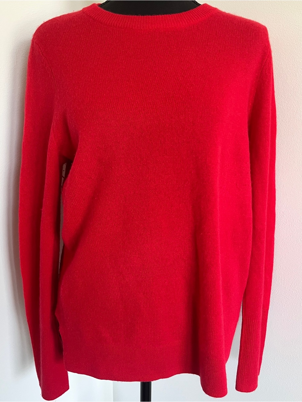 Halogen 100% Cashmere Sweater Medium Red Crew Neck Luxury Knit Pullover Sz M